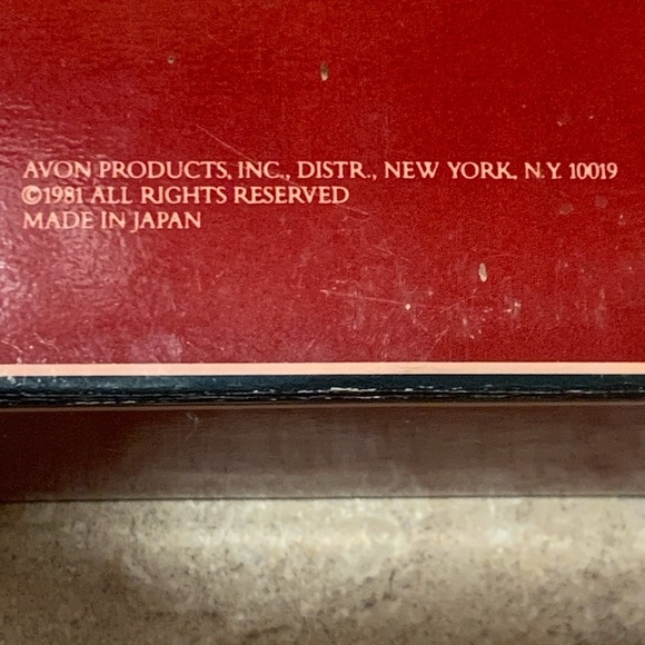 The Tapestry Collection by Avon 1981 Frame Porcelain 3.5 By 5 (holds 3x4 pic) - Picture 5 of 13